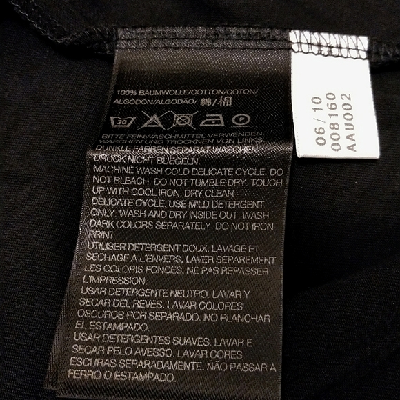 Auth new Y-3 tee - NWOT - Picture 4 of 4